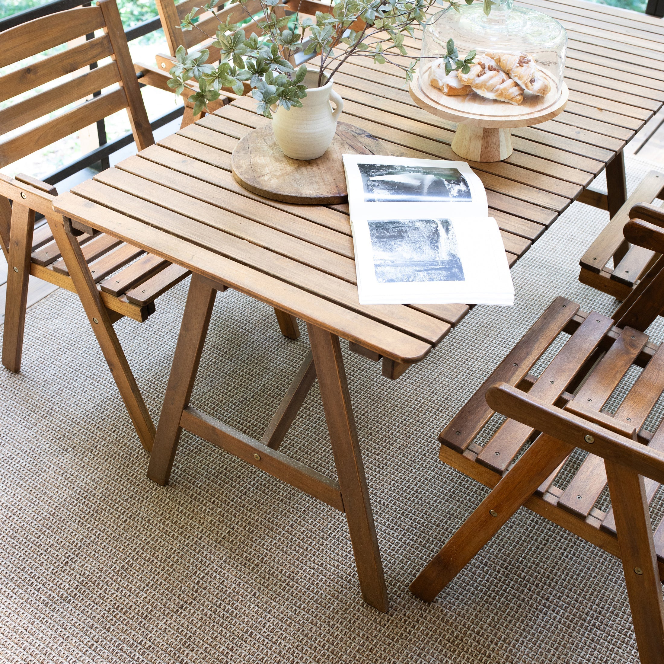 Indoor-Outdoor