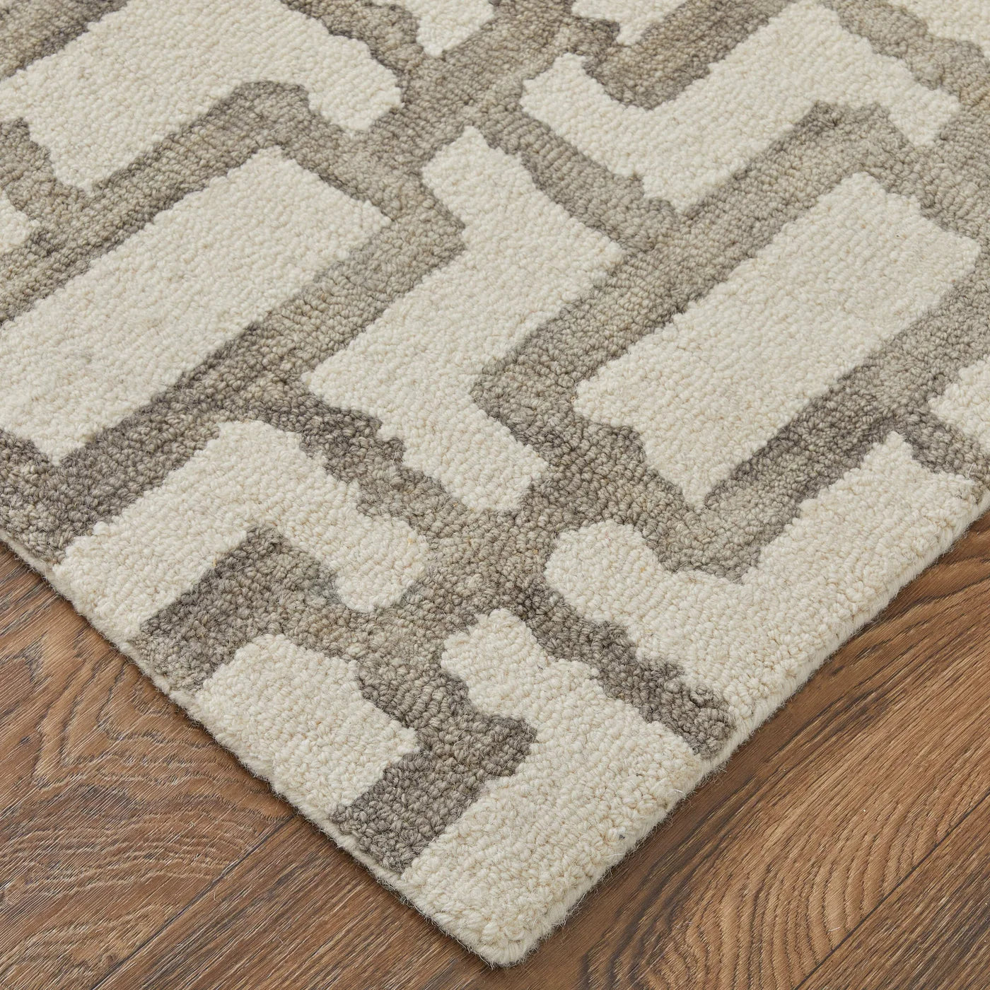 LORRAIN 8919F IN GRAY-IVORY