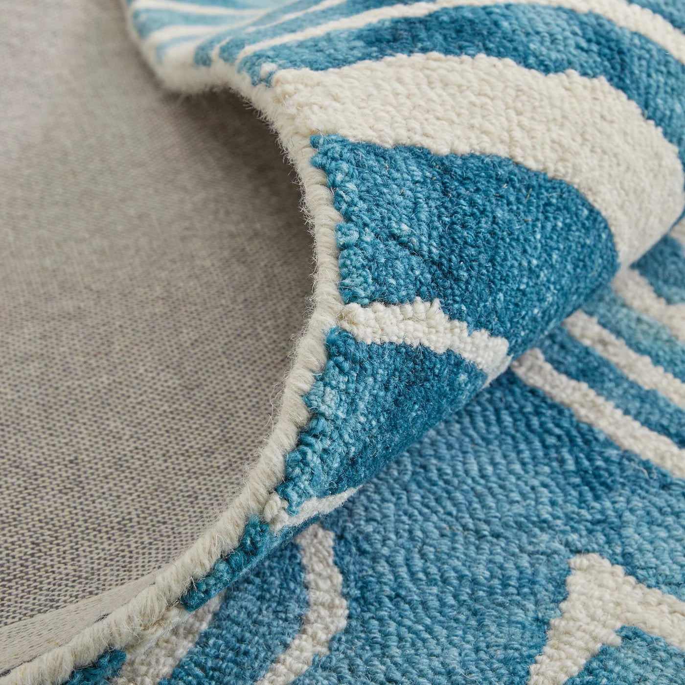 LORRAIN 8920F IN BLUE-IVORY