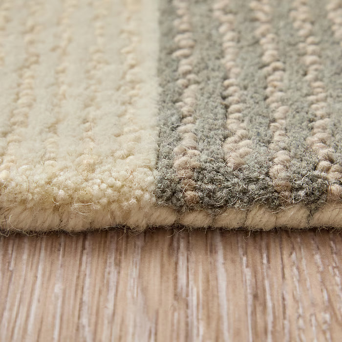 Maguire 04 Gray/Black