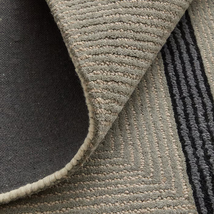 Maguire 04 Gray/Black